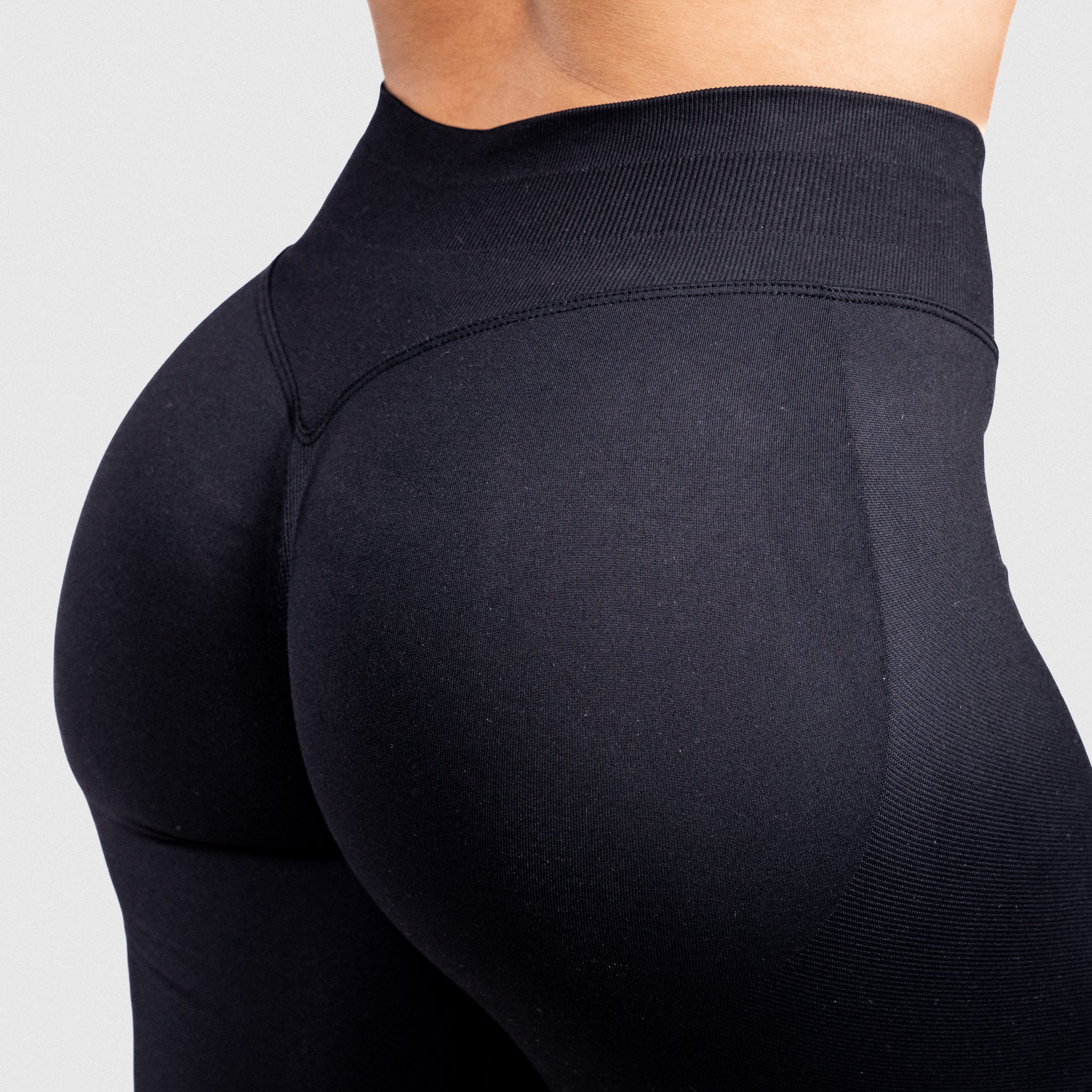 SEAMLESS BOOTY LEGGING