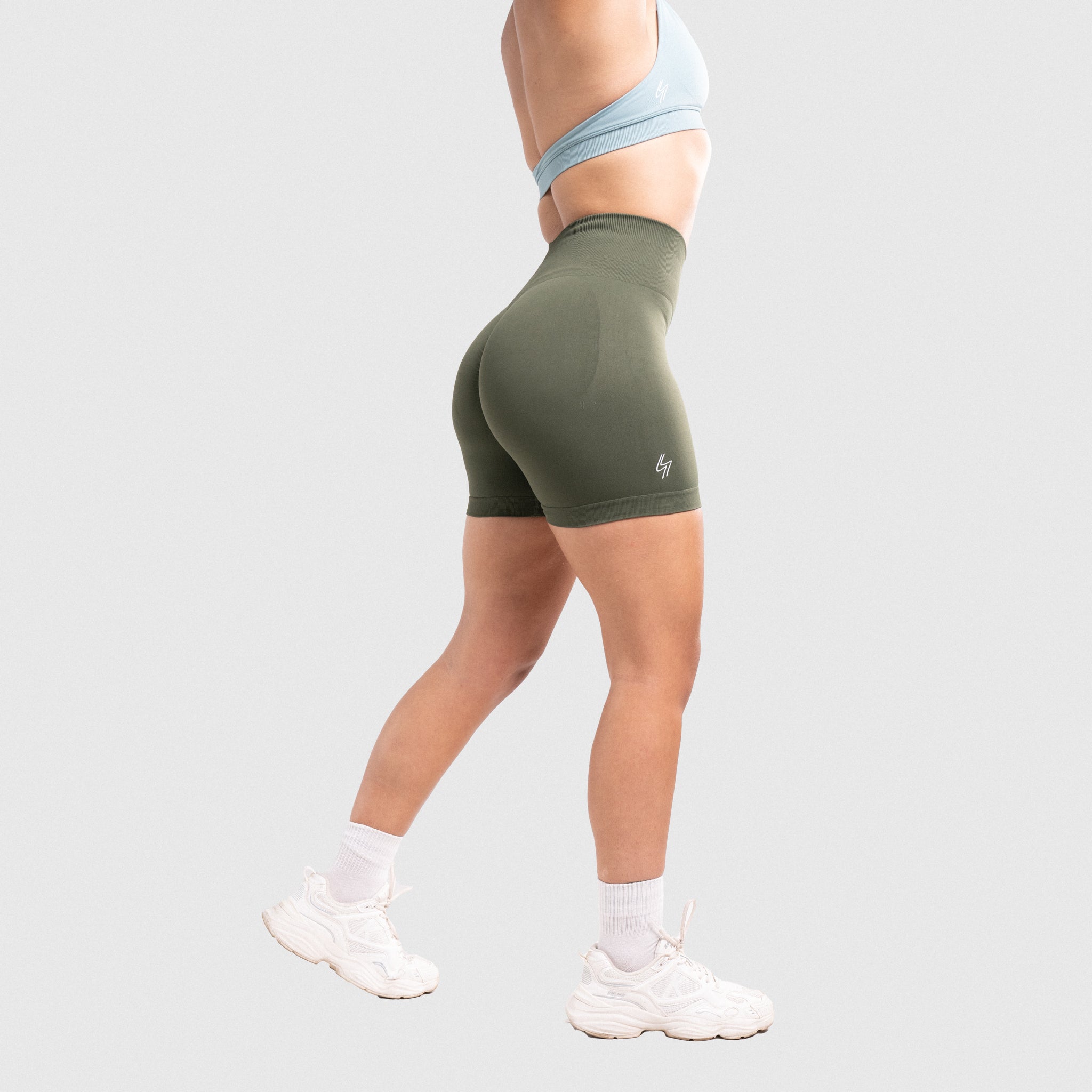 SEAMLESS BOOTY SHORT